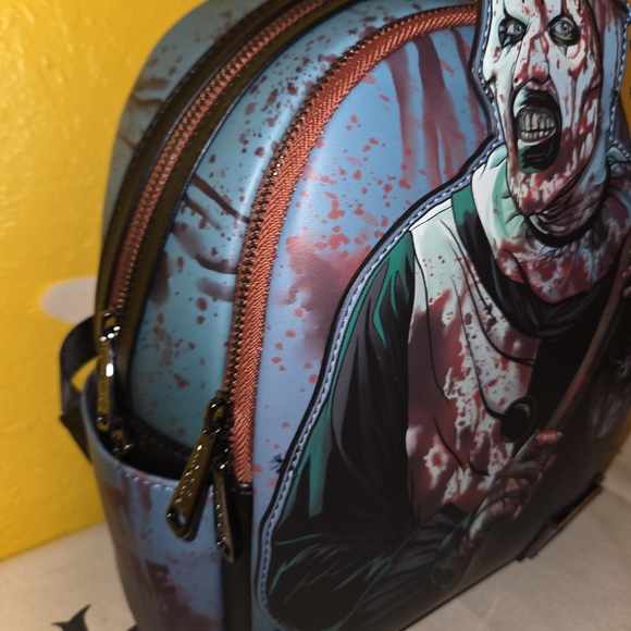 Loungefly Terrifier Art The Clown Blood Splatter Mini Backpack - Picture 3 of 7